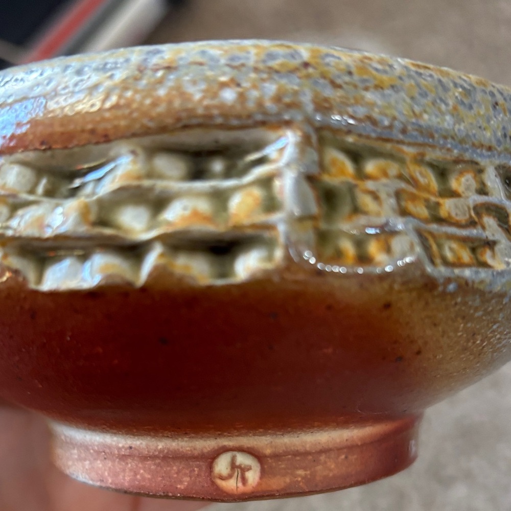 JT pottery Ceramic Bowl with Earthy Tones - Picture 2 of 7